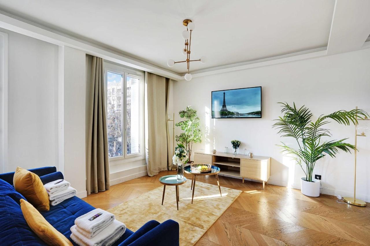 Chic And Cozy In The Heart Of Appartamento